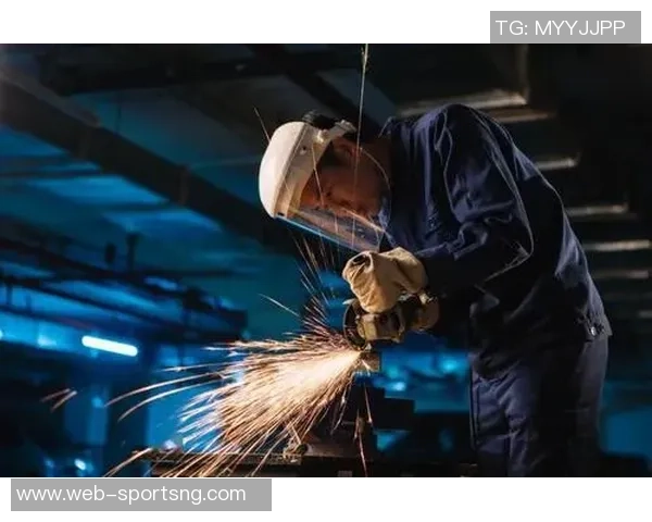 斯波盛赞麦丹为球队粘合剂体现其在团队中的重要作用与价值